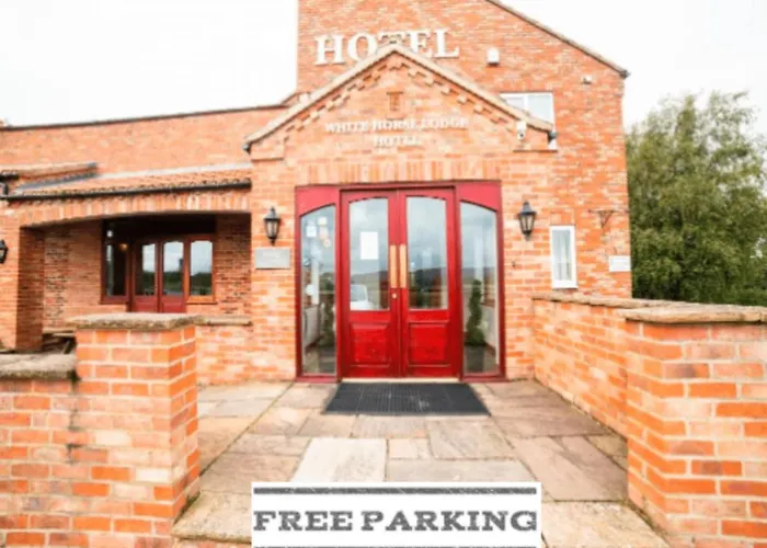 Oyo White Horse Lodge Hotel, East Thirsk