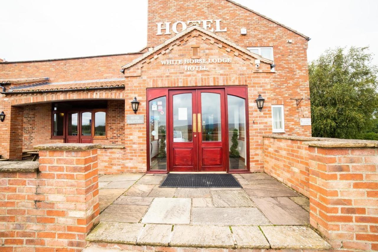 Отель Oyo White Horse Hotel, East Thirsk 3*