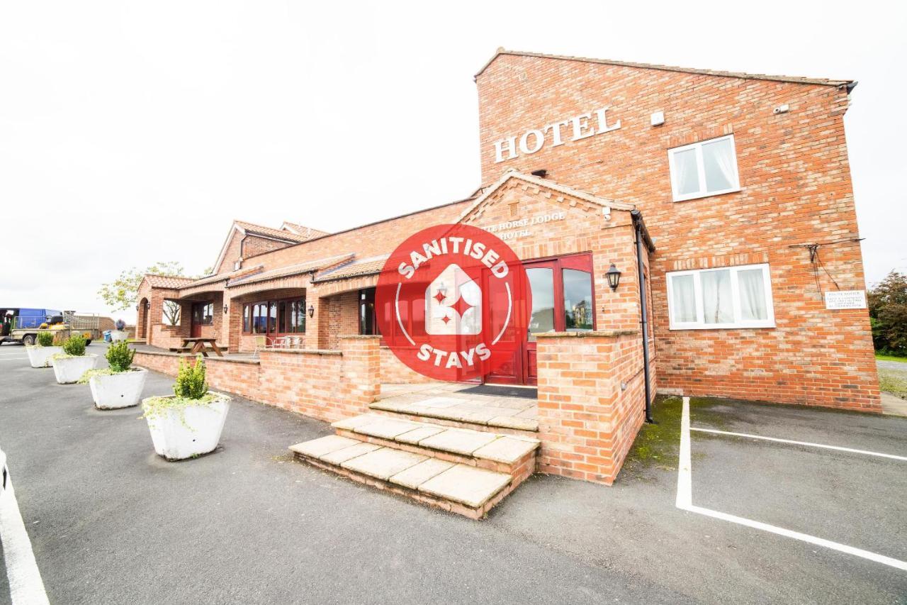 Отель Oyo White Horse Hotel, East Thirsk