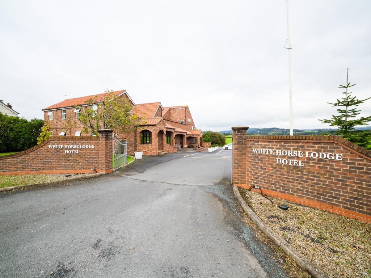 Oyo White Horse Hotel, East Thirsk Bagby