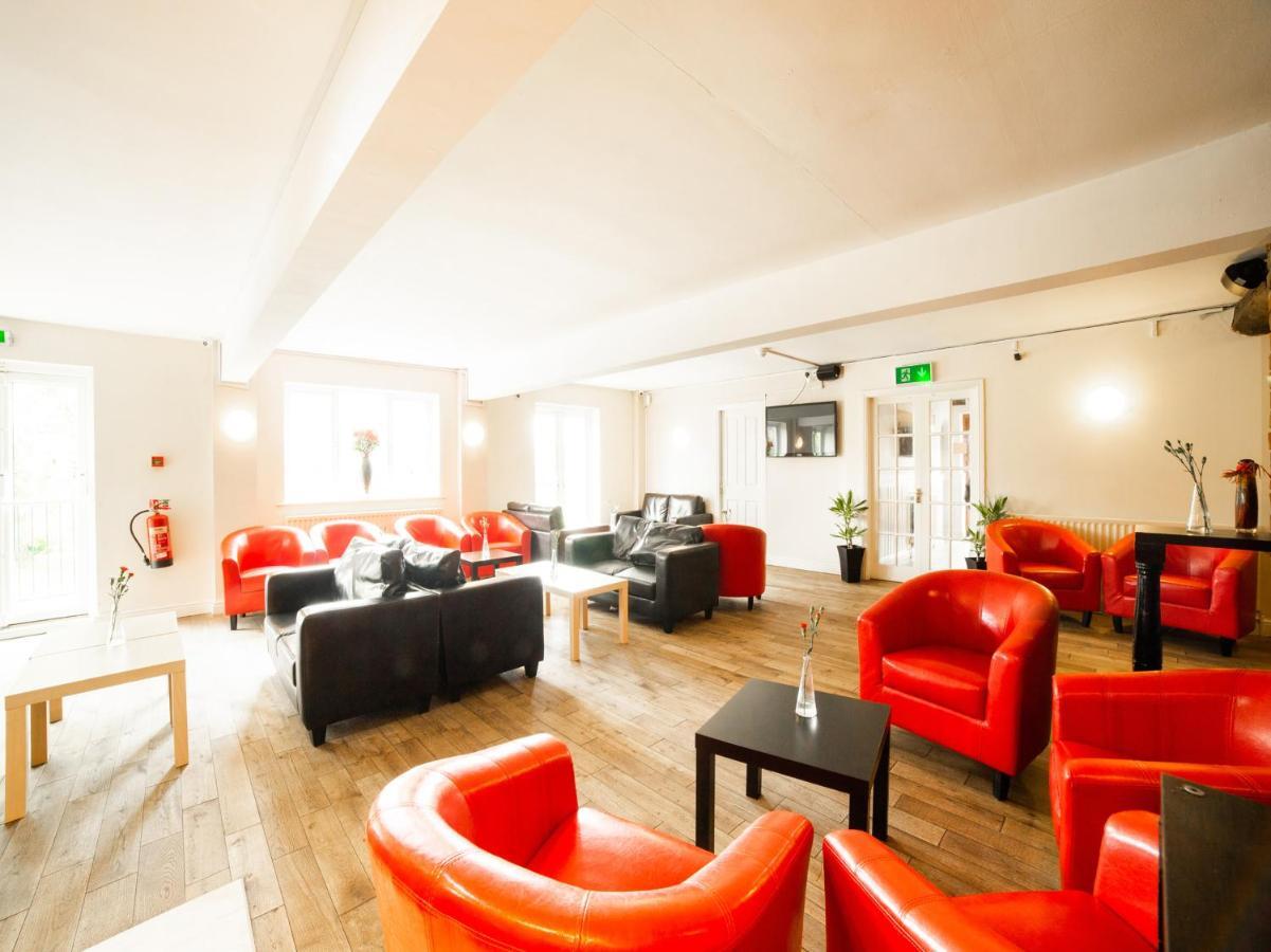 Hotel Oyo White Horse Hotel, East Thirsk